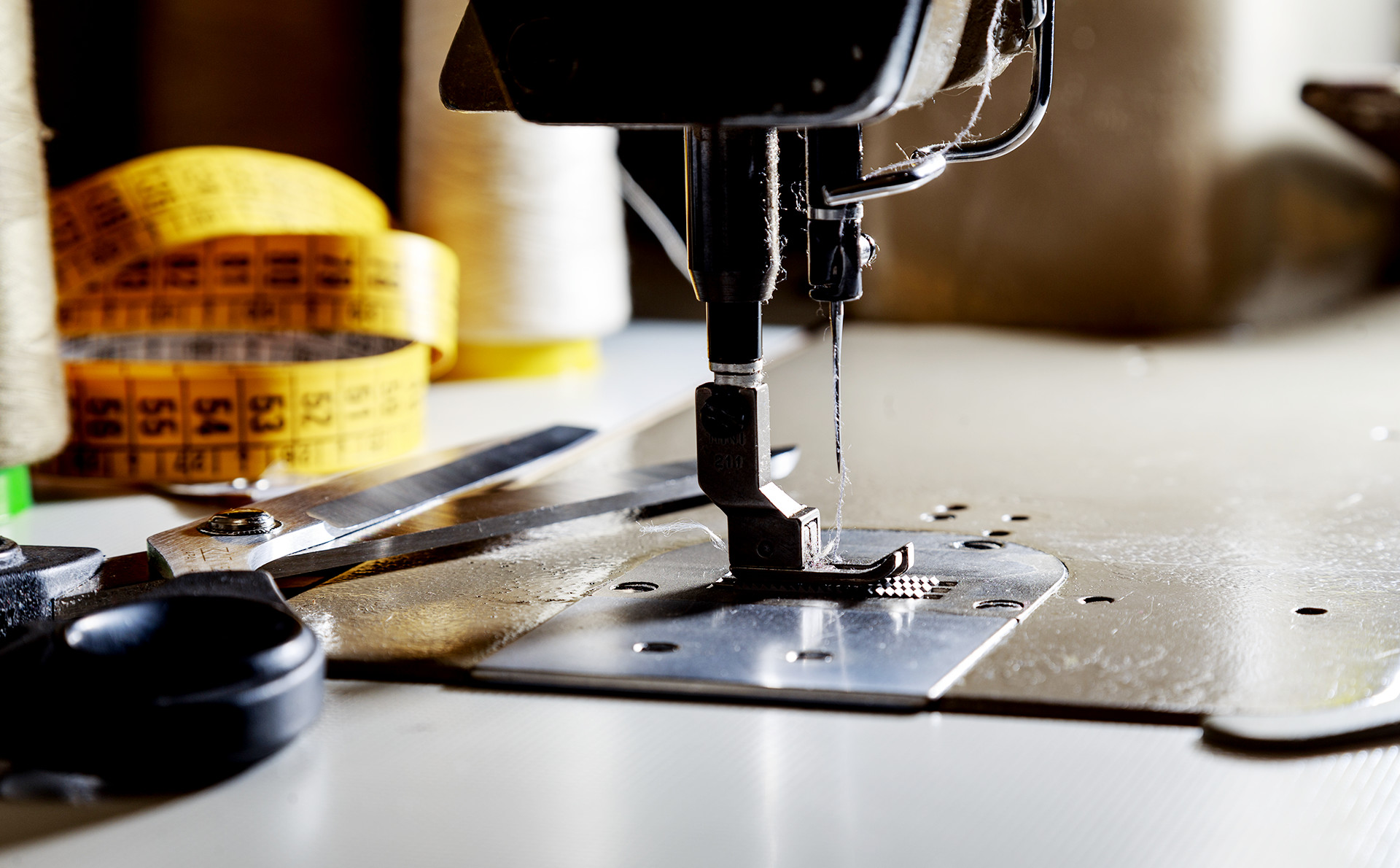 東京でアパレルなら当社にご相談ください